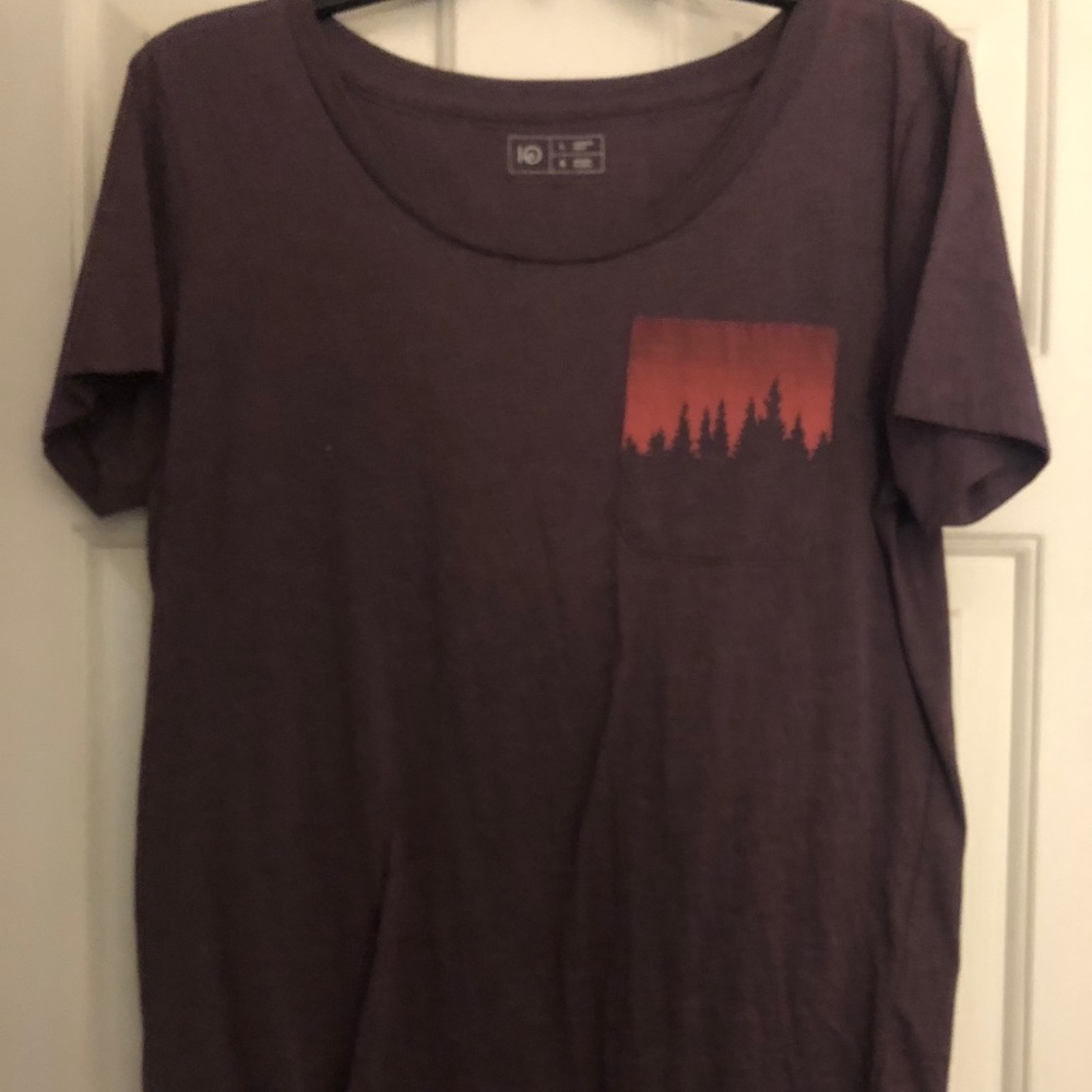 Graphic tee